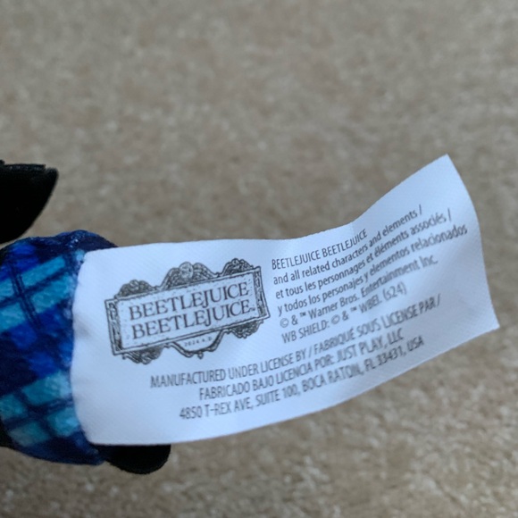 Beetlejuice “Lydia” Blind Bag Clip - Picture 4 of 4